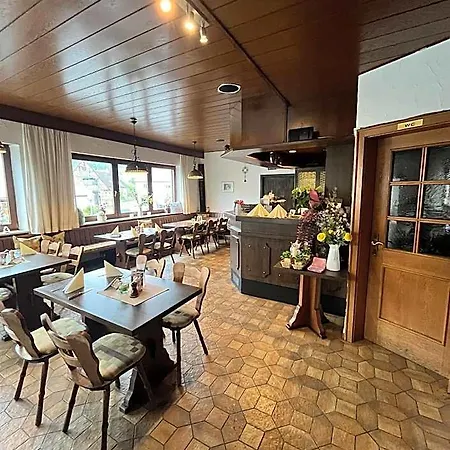 Hotel-landpension Postwirt فندق