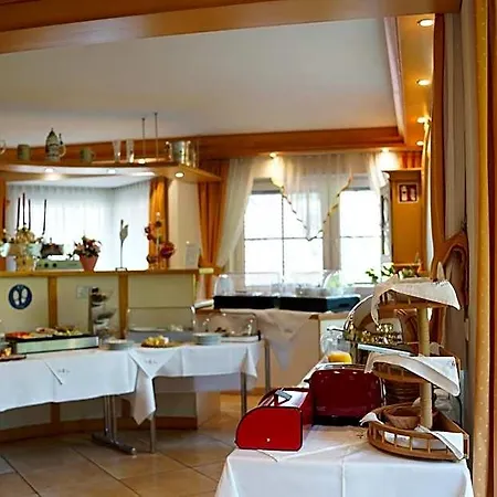 فندق Hotel-landpension Postwirt كيرشنسيتنباخ
